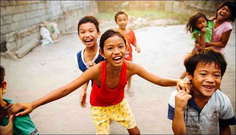 Enfants aux Philippines